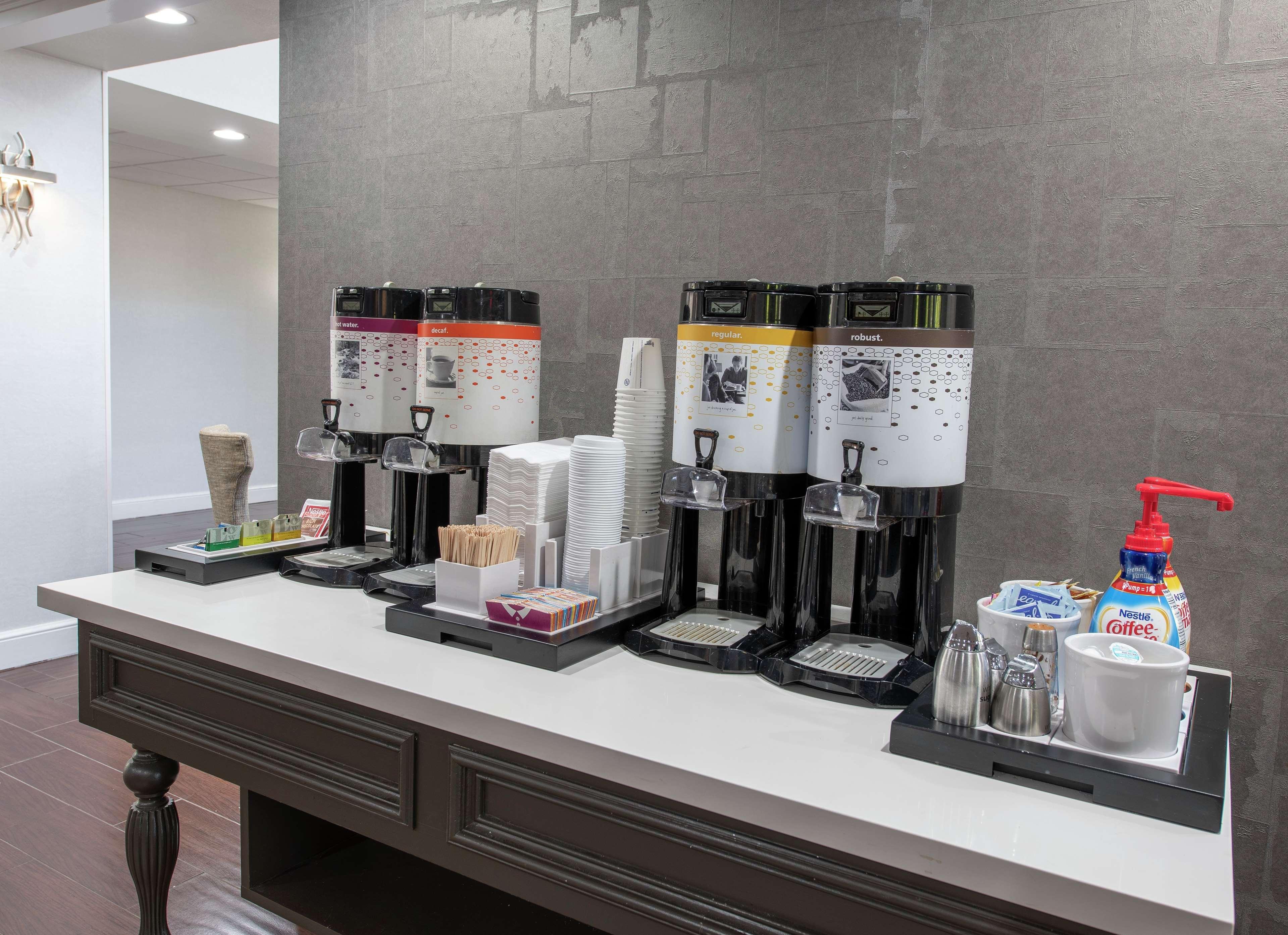 Hampton Inn And Suites Лафайет Екстериор снимка